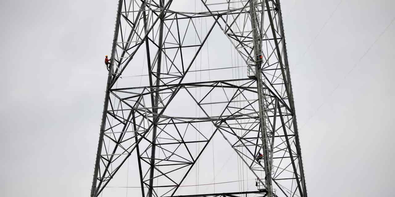 Bangladesh faces deepening power cuts amid fuel payment delays