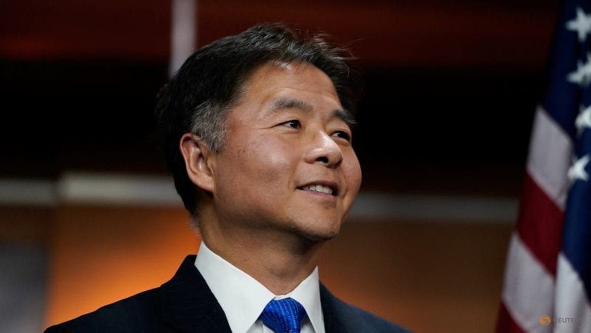 White House monitors OpenAI AI incident; lawmakers propose 'kill switch'