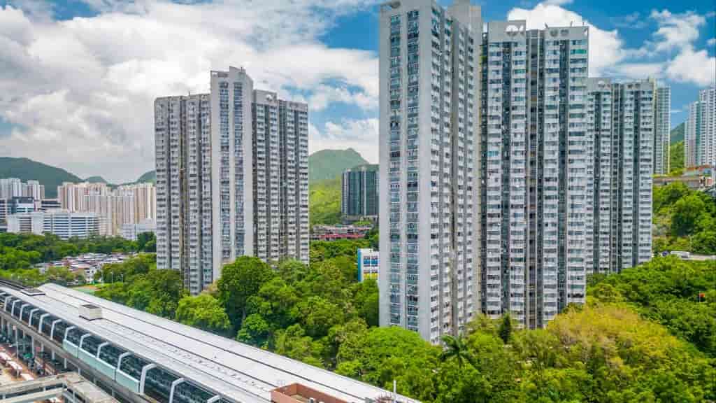 Hong Kong contractor accused of cutting corners on lift fire-safety parts