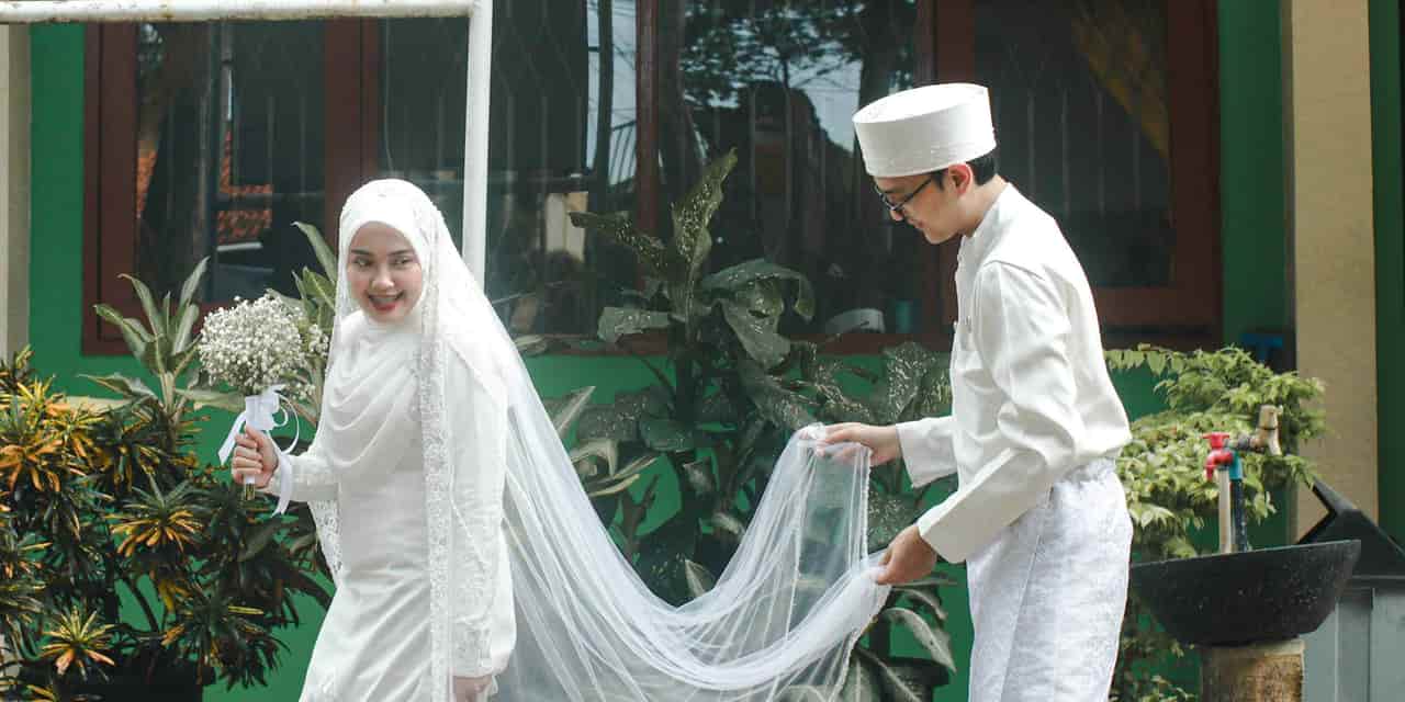 Southeast Asians scale back weddings amid inflation and energy crisis