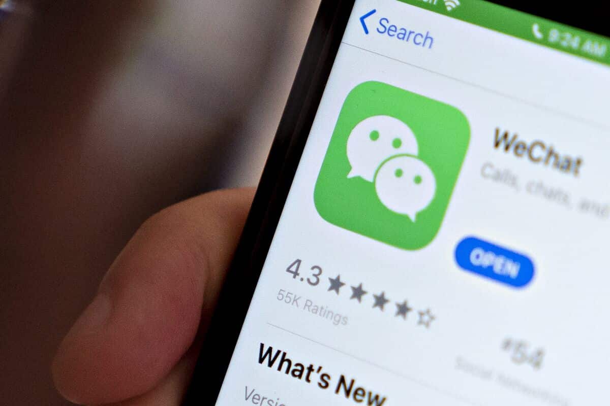 Tencent Tests AI Agent 'Dayuan' for WeChat Workplace App