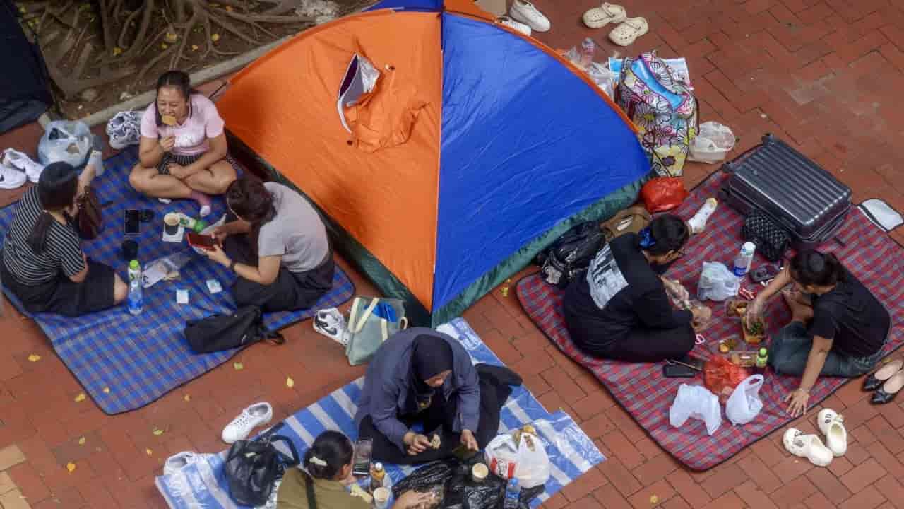 Hong Kong employer groups seek wage freeze for domestic helpers, citing economic concerns