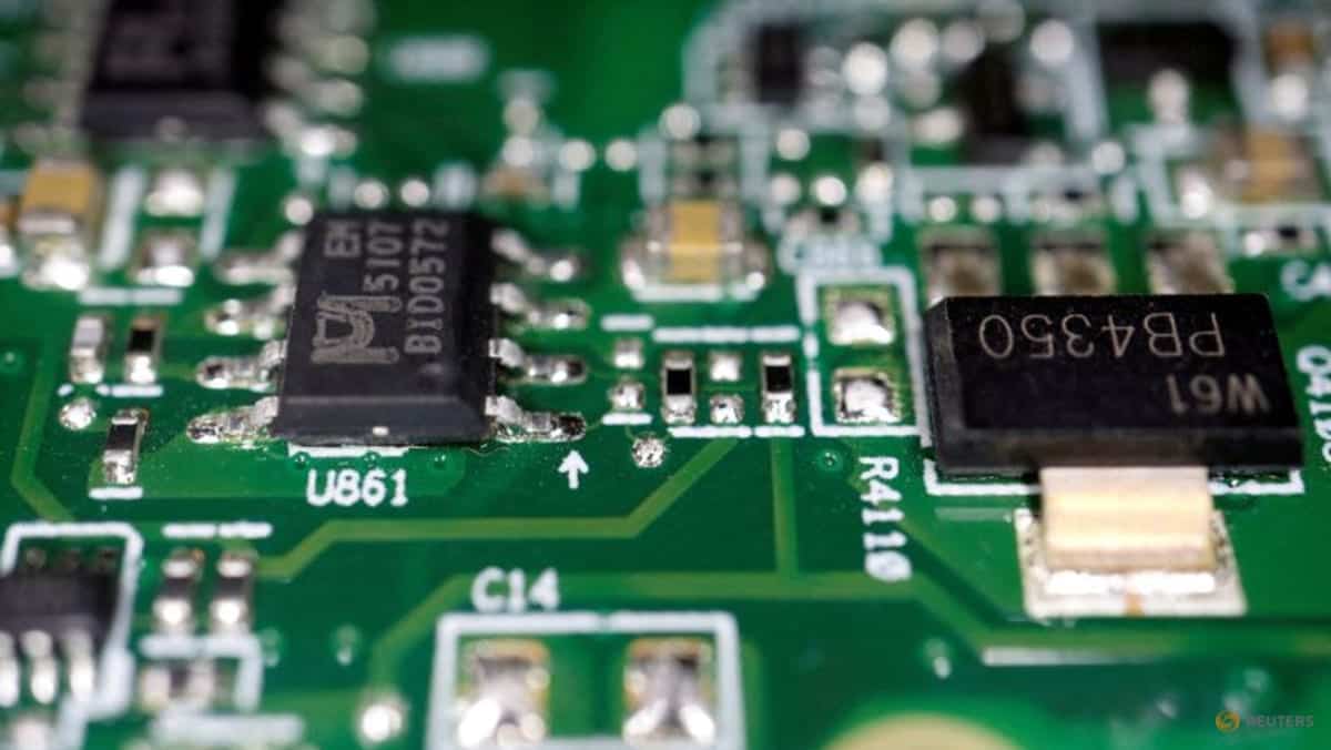 Qualcomm, Apple extend patent licensing deal through 2027