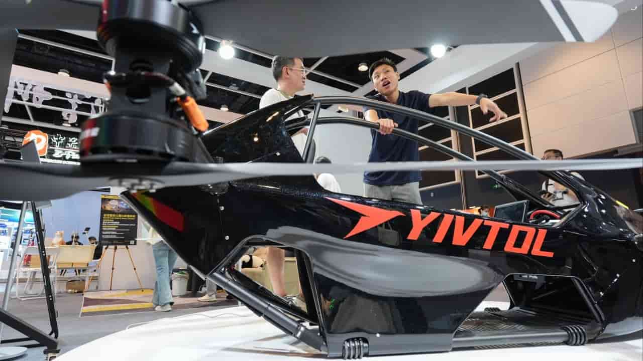 Shenzhen flying vehicle cleared for Hong Kong travel with new insurance policy