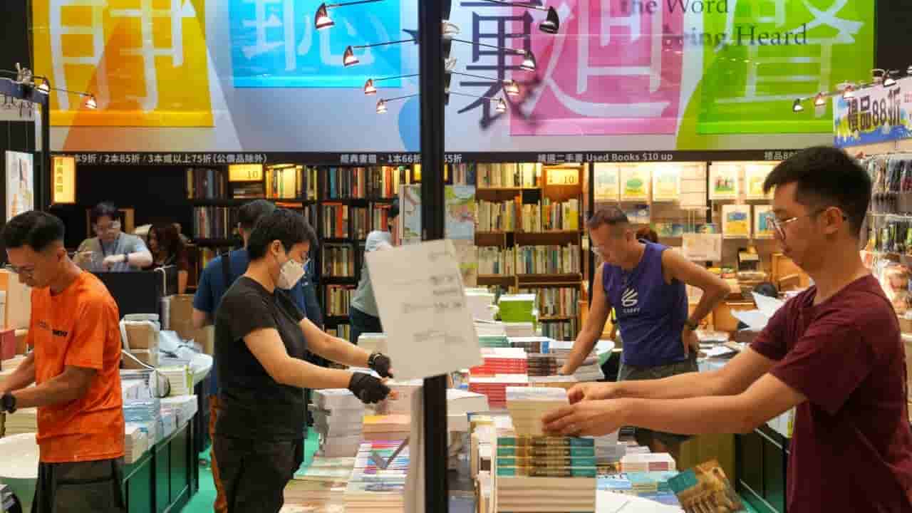 Hong Kong Book Fair vendors report steady sales