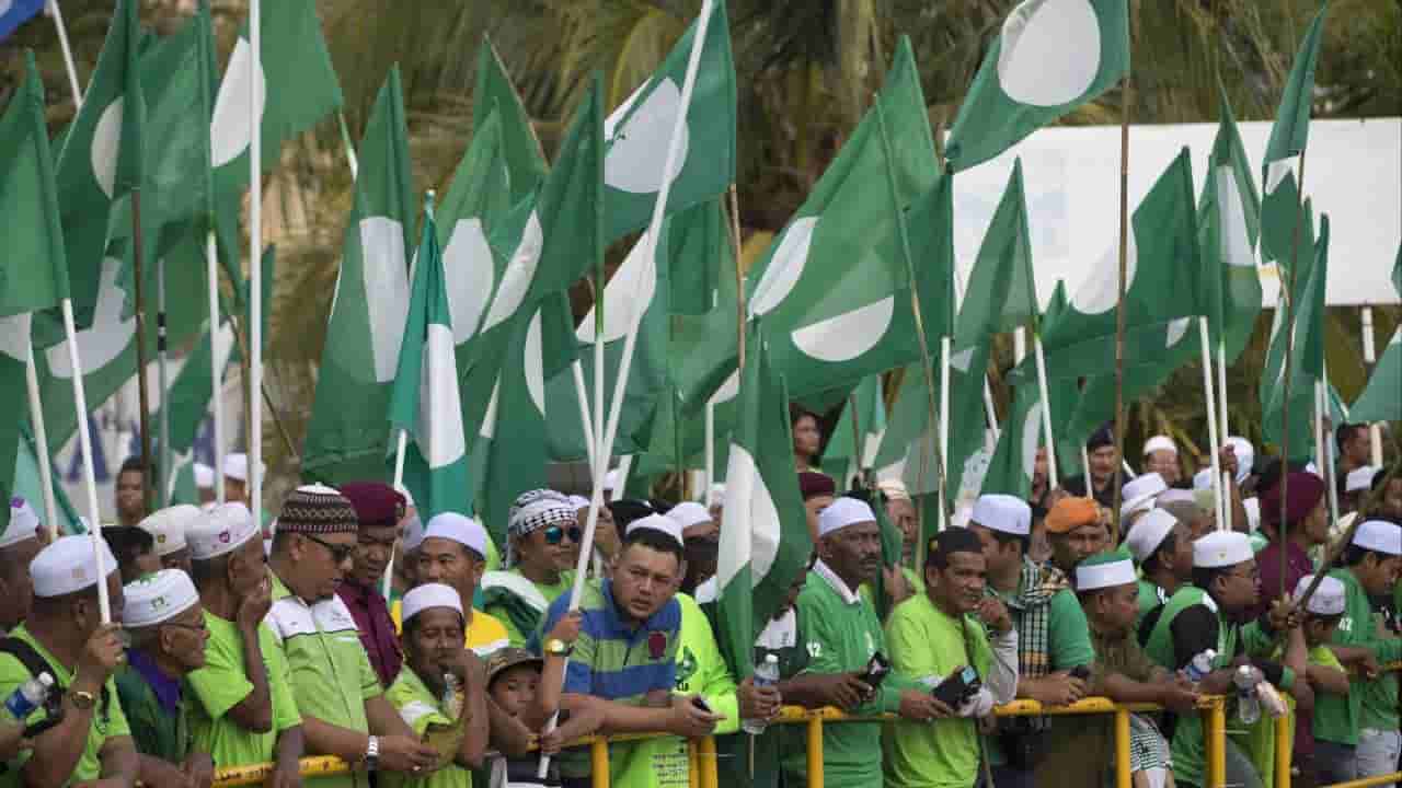 PAS leader questioned over divisive politics