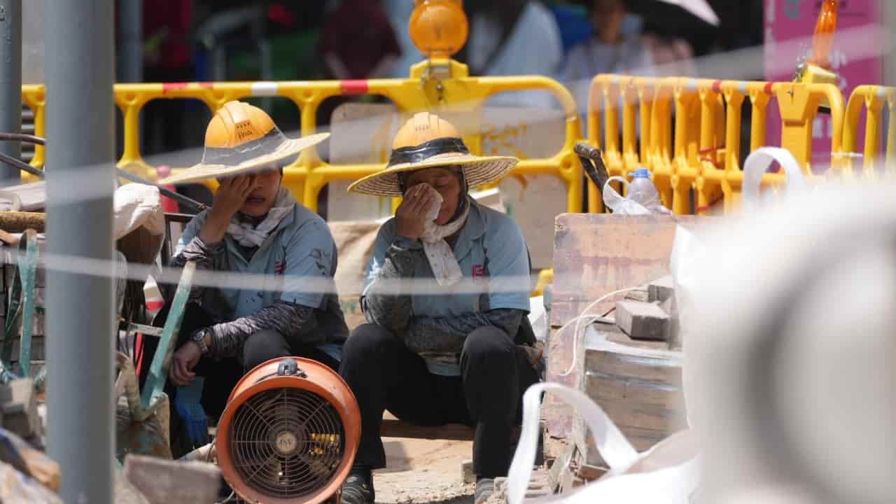 Hong Kong must prepare for heat-related work stoppages