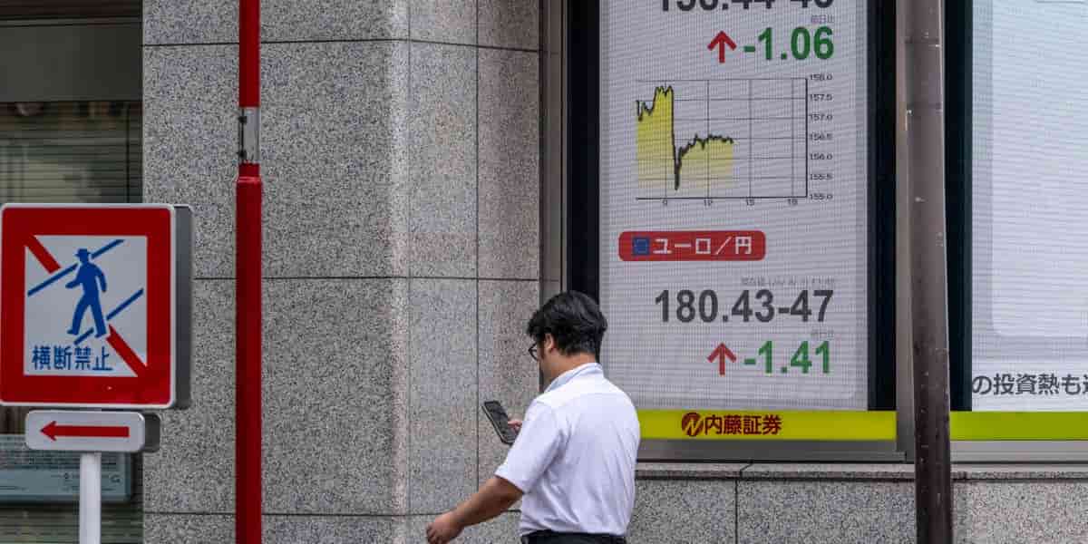 US-Japan yen intervention highlights Treasury demand challenge