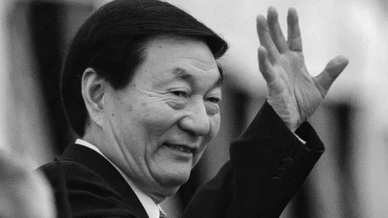 Zhu Rongji's pledge to buy Hong Kong bonds bolstered city's finances