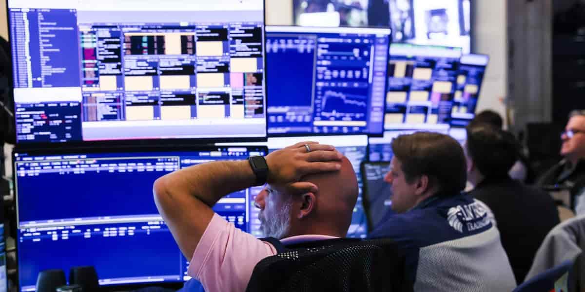 AI trade faces pressure as strong earnings fail to excite investors