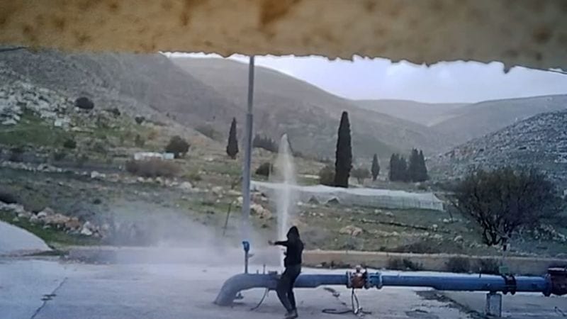 Settler attacks and water diversion displace Palestinian community near Jericho