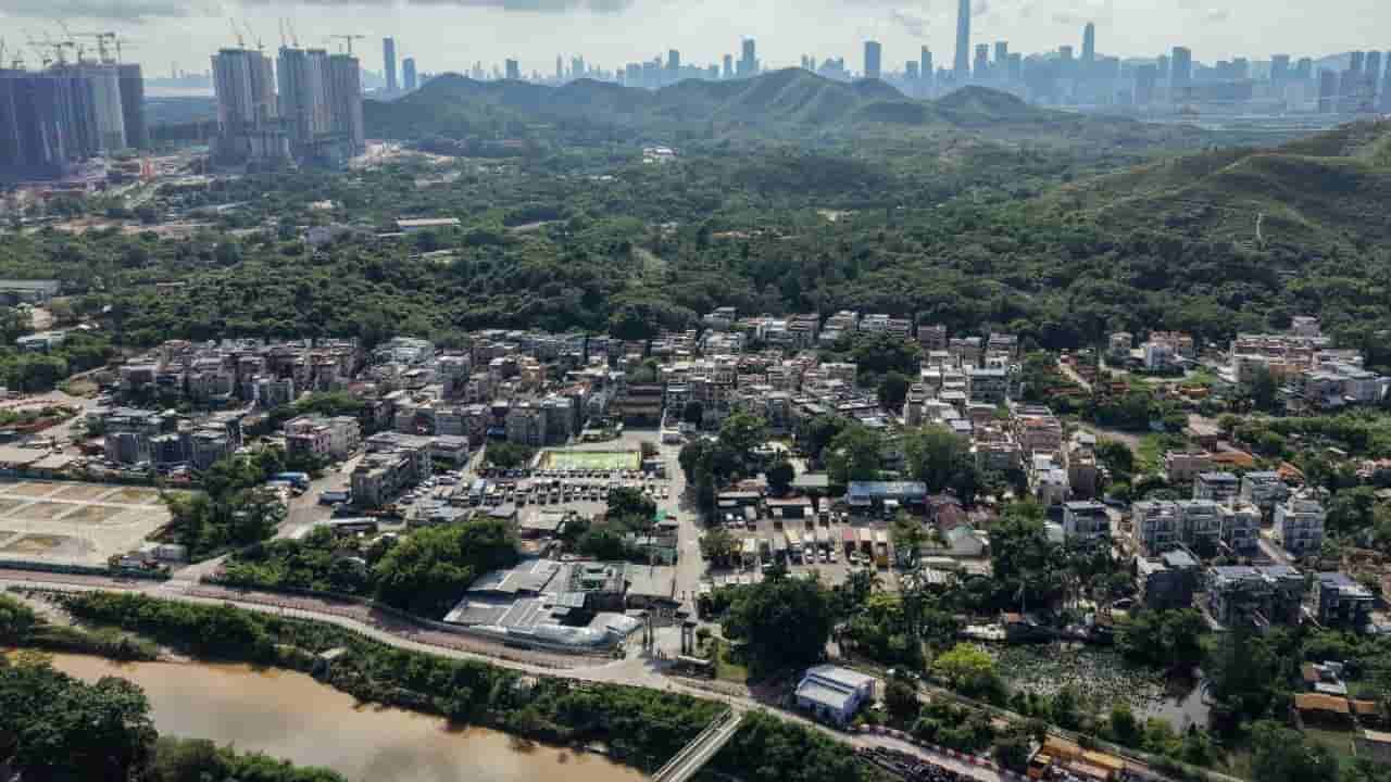 Hong Kong receives 16,000 submissions for city's first 5-year plan