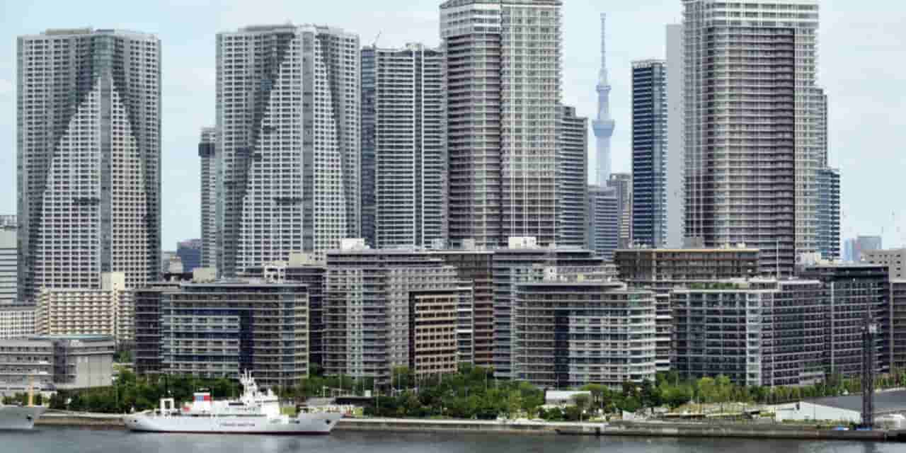 Nearly Half of Top-Floor Tokyo, Osaka Condos Owned by Nonresidents