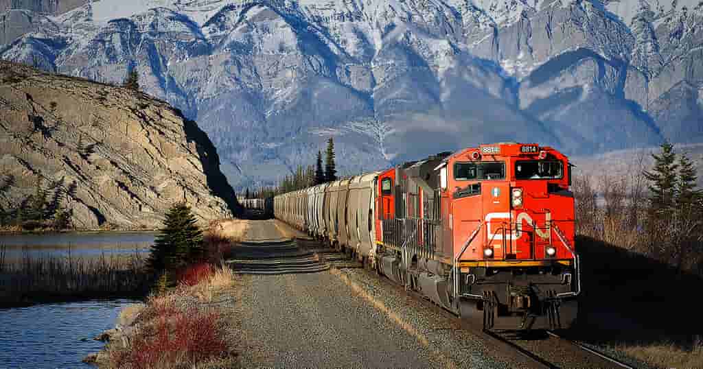 Canadian railroads ready for another large grain crop