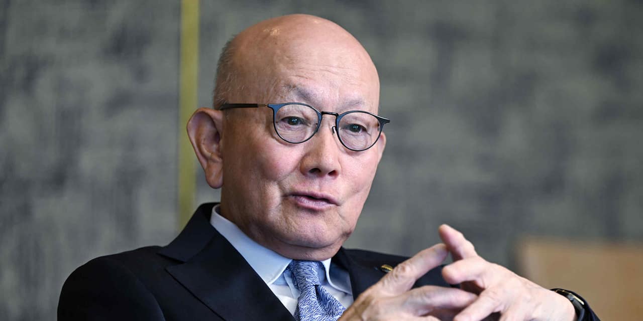Japan trading house chief wants stronger yen despite sector gains