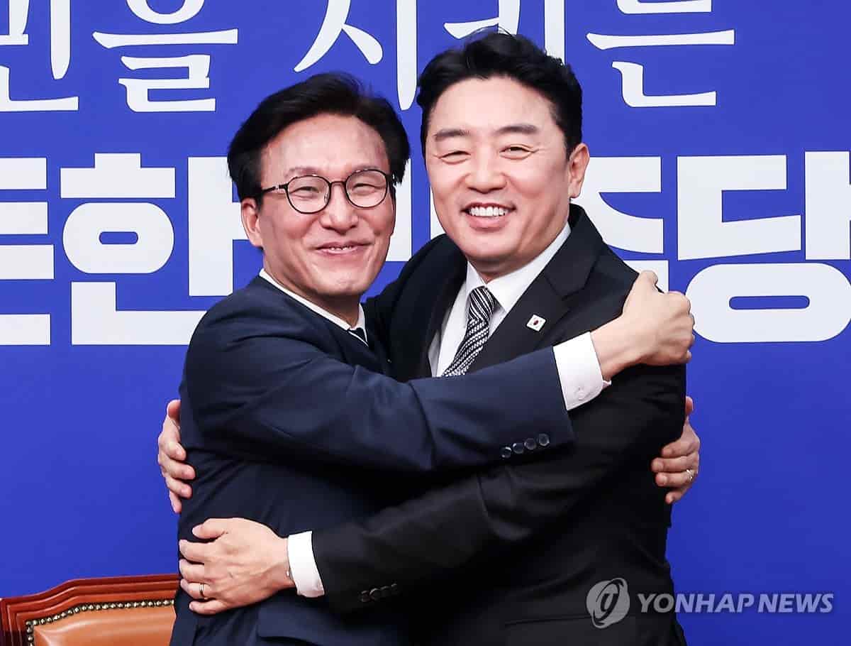 New ruling party leader vows support for President Lee's policy agenda