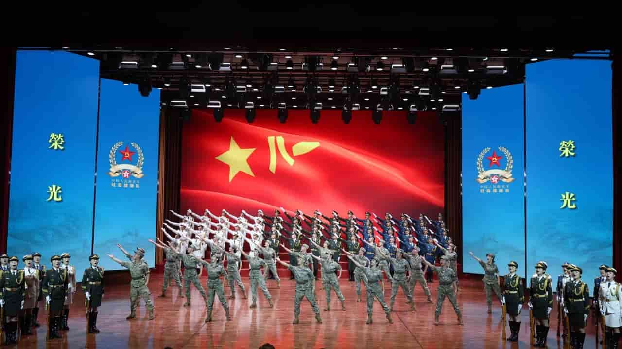 Hong Kong garrison marks PLA anniversary