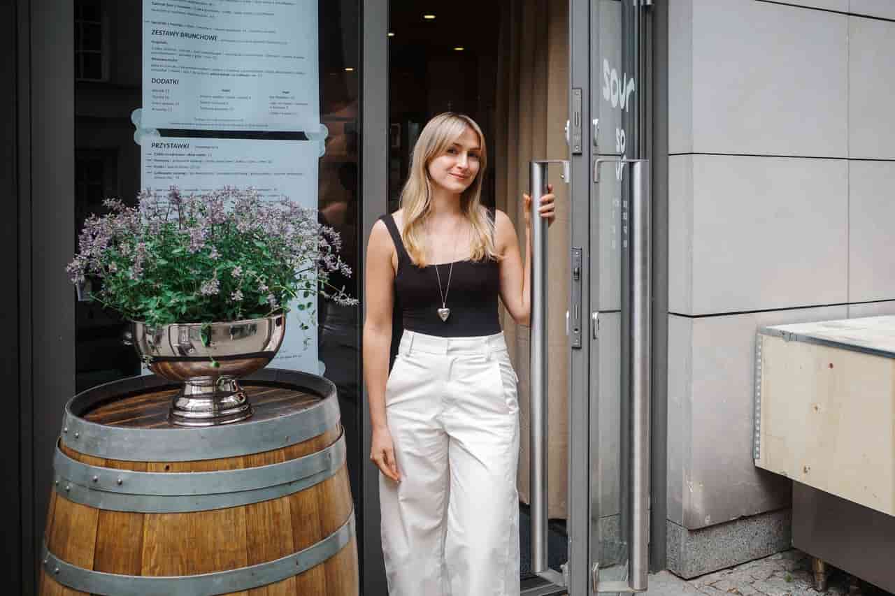 Ukrainian and Belarusian entrepreneurs reshape Warsaw's cafe scene