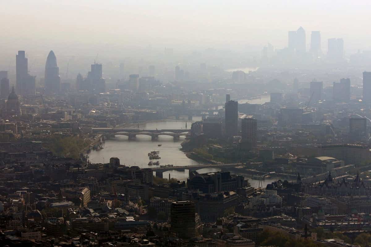 UK launches free air pollution alerts via text and email