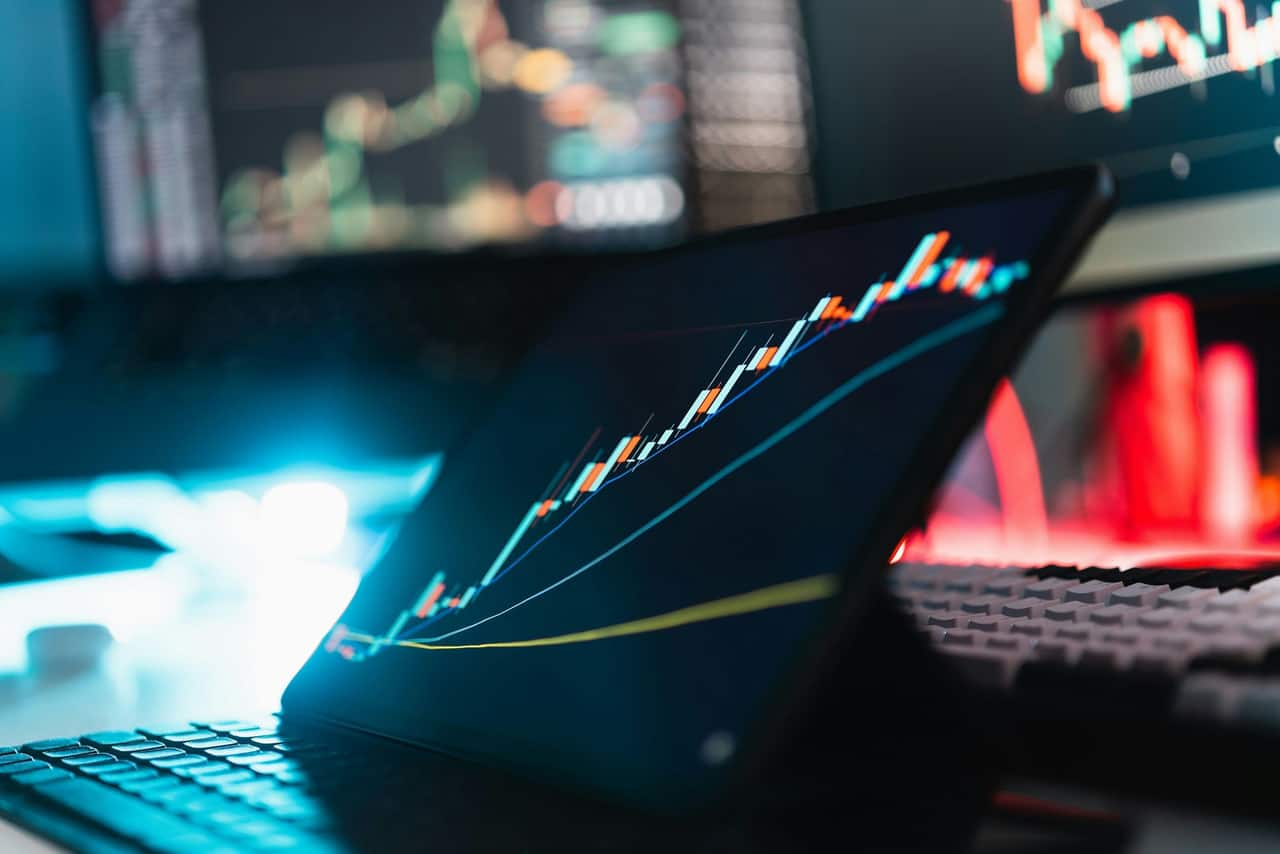 Bitcoin ETFs See $221.7 Million Inflow, Ending 10-Day Outflow Streak