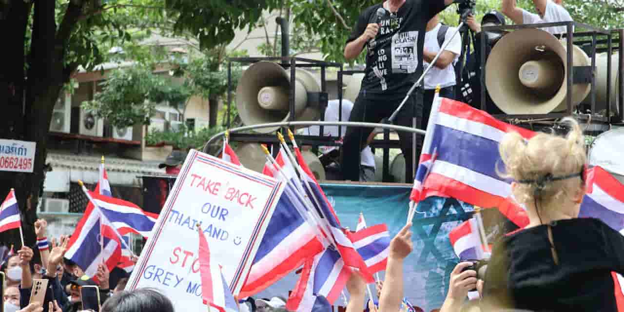 Thai protestors target foreign firms amid economic slowdown