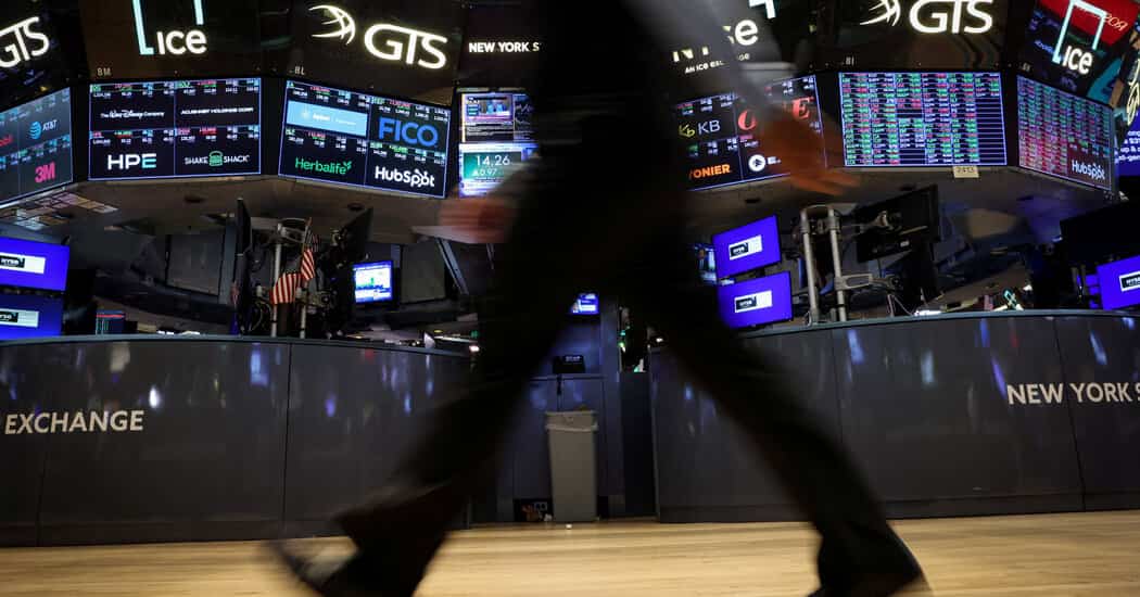 Stocks Sink as AI Spending Anxiety Spreads Globally