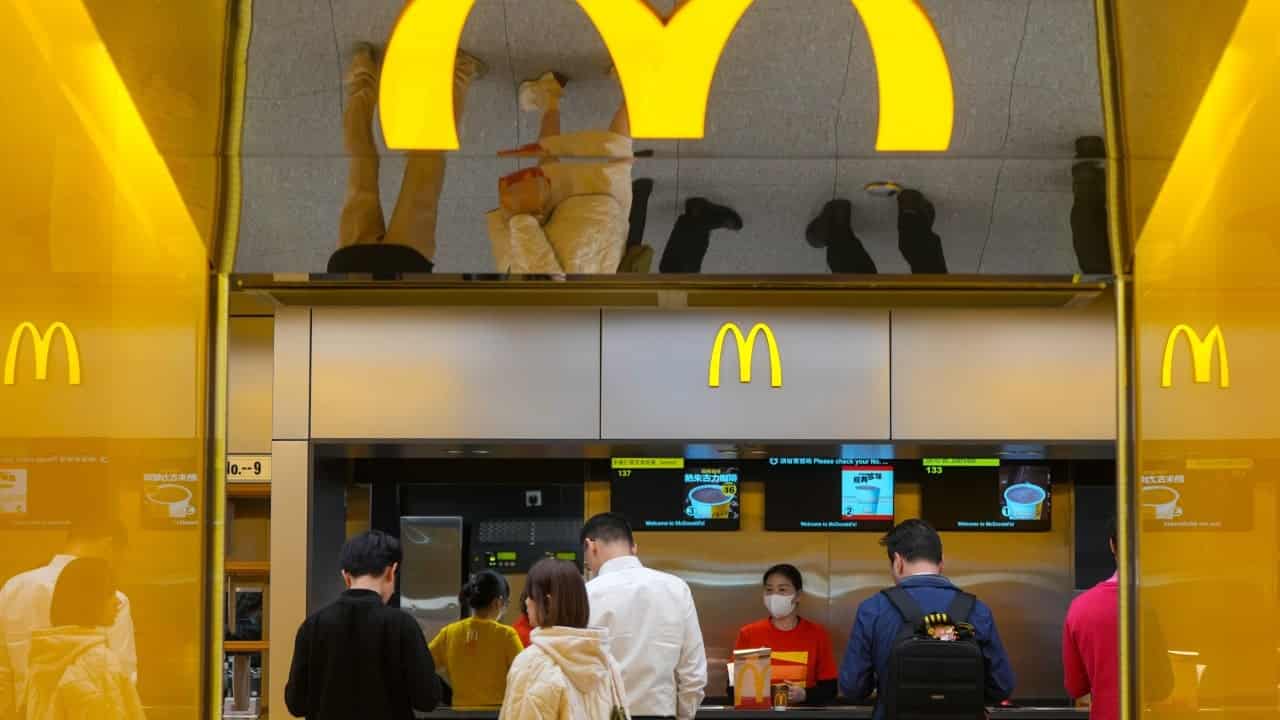 Mainland tourist shares HK$10,000 McDonald's voucher with strangers in Hong Kong