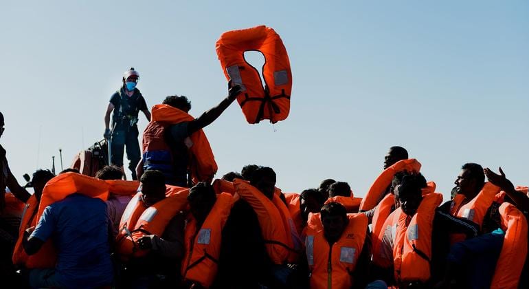 Migrant boat sinks off Tunisia, at least 40 dead including children