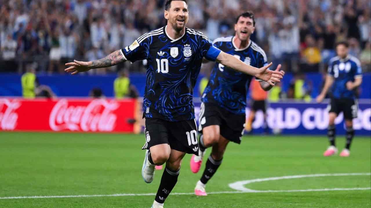 China-EU relations, China's Fifa fever, 7 global reads