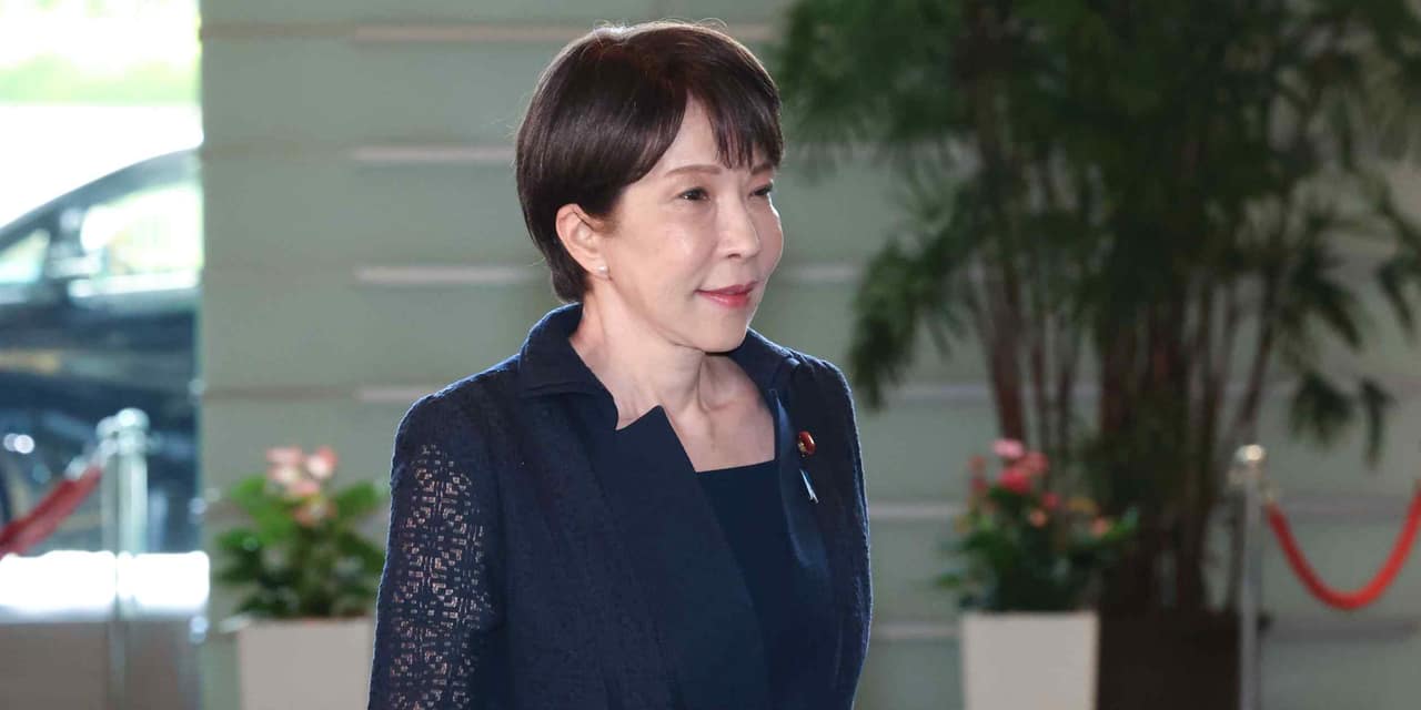 Japan PM Takaichi's approval rating climbs 4 points to 62% in Nikkei poll