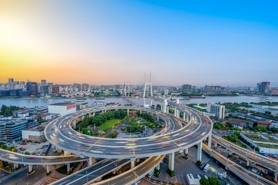 IMF's China blueprint faces reality of capital controls, Nobel laureates' theory