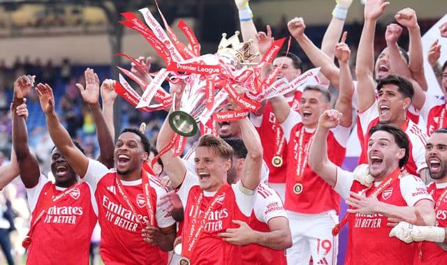 Football leagues continue talks over £1bn financial deal