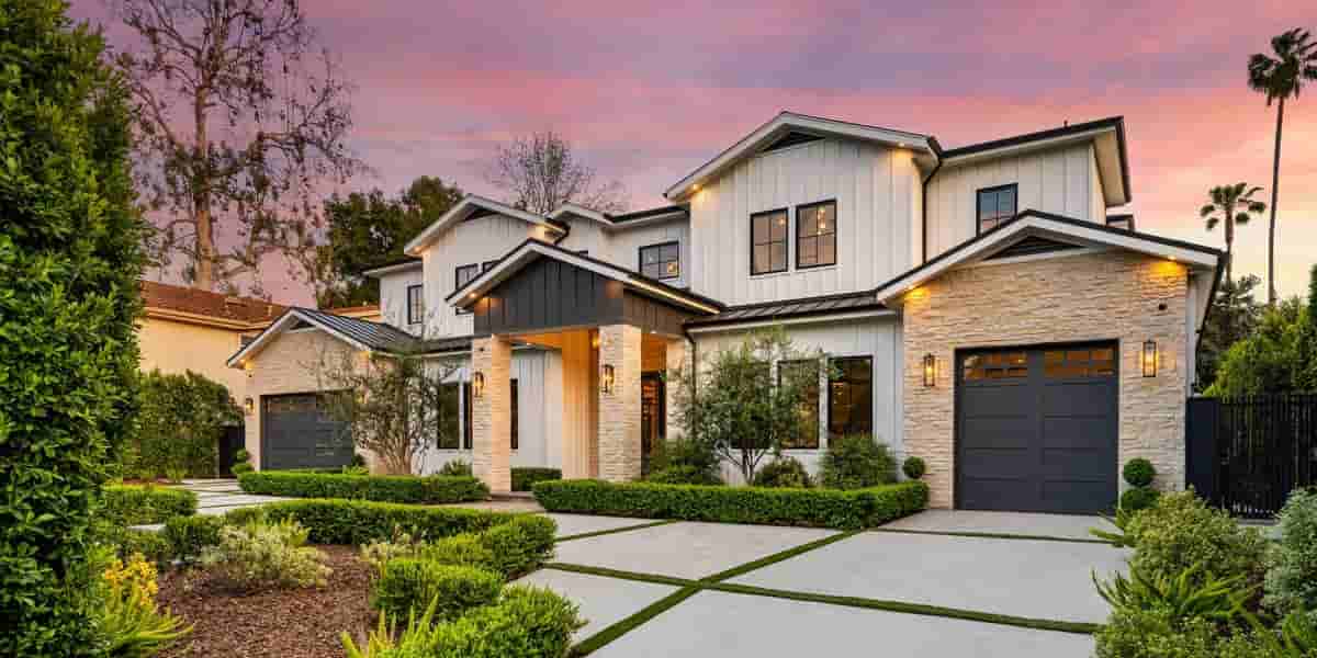 Luxury home buyers should watch for these 5 red flags, agent says
