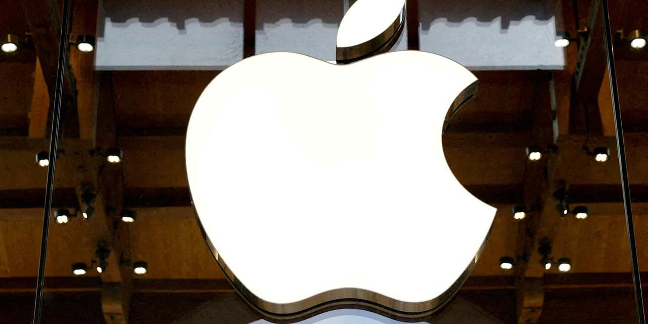 Apple's Foldable iPhone Production Limited by Strict Quality Control