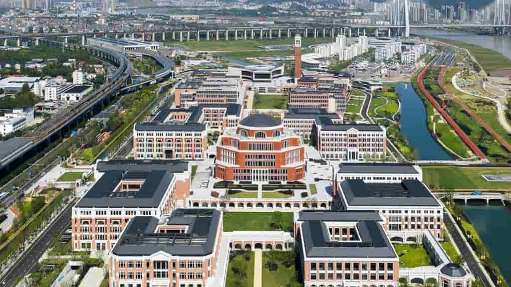 Singapore chemist Lu Yixin to join Chinese university EIT