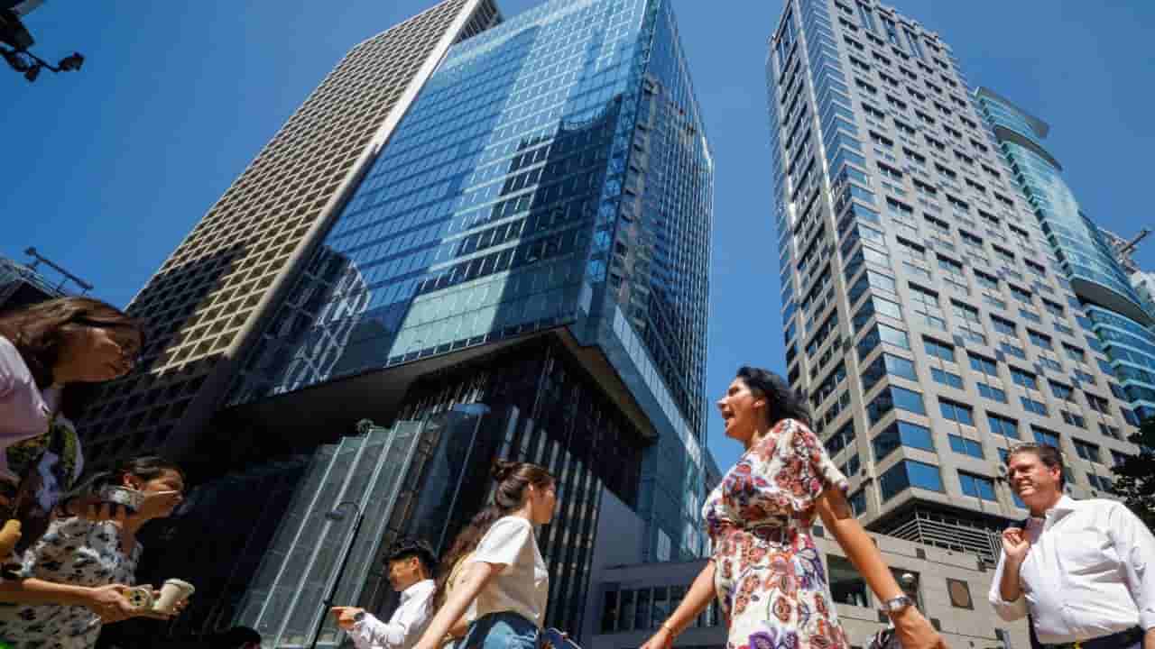 Hong Kong tightens premium financing market oversight amid rising risks