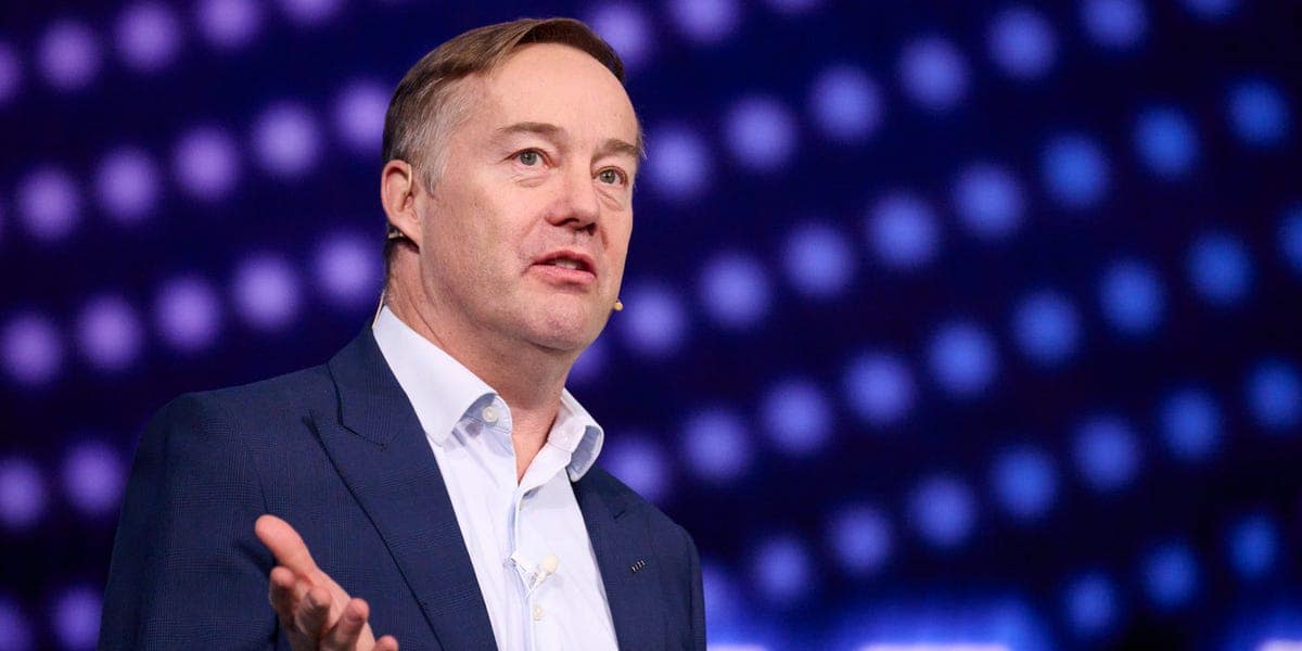 Jason Calacanis prioritizes Starlink WiFi over flight price, route