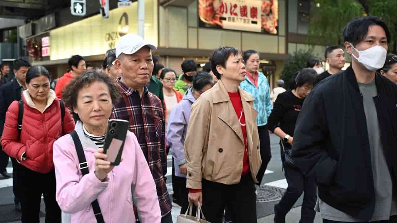 Chinese Tourism to Japan Declines Amid Travel Warnings and Visa Fees