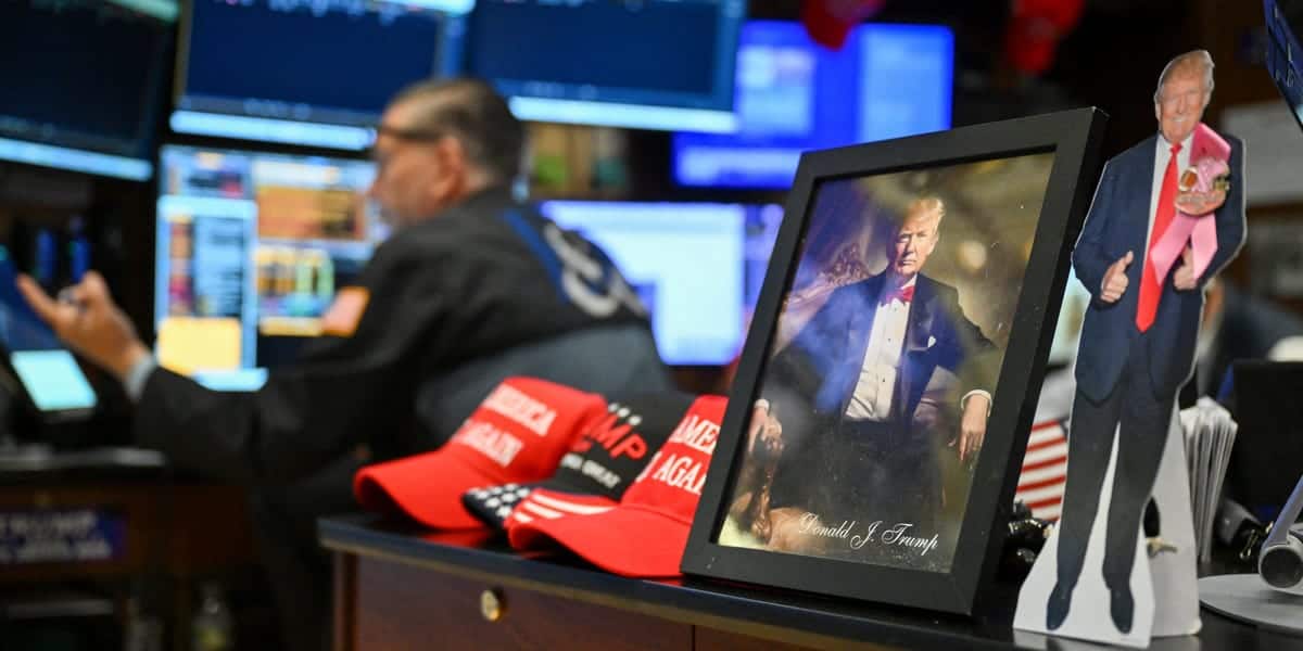 Investors question value of early access to Trump's social media posts
