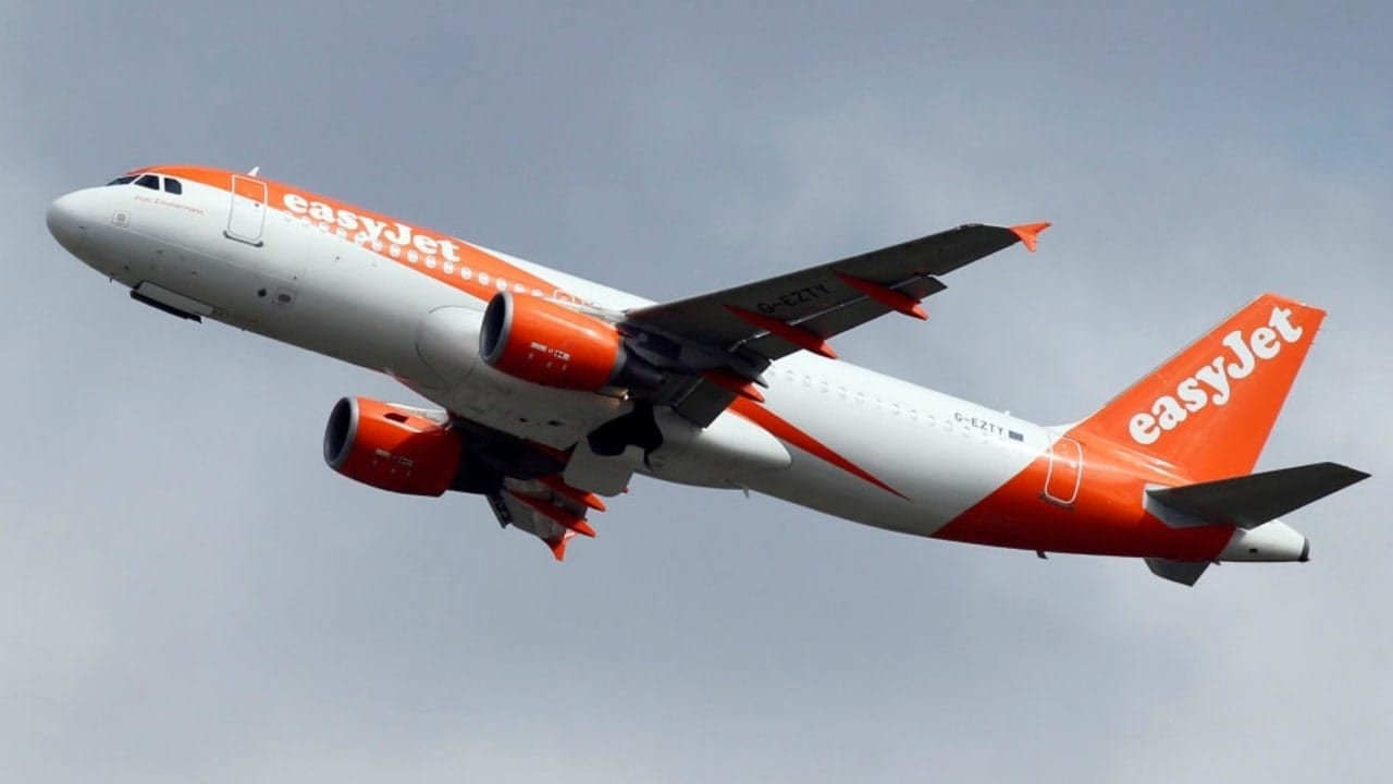 Airlines warned to avoid Iraq, Lebanon airspace amid ceasefire uncertainty