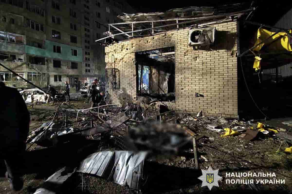 Russian strike kills 3, injures 25 near Kharkiv