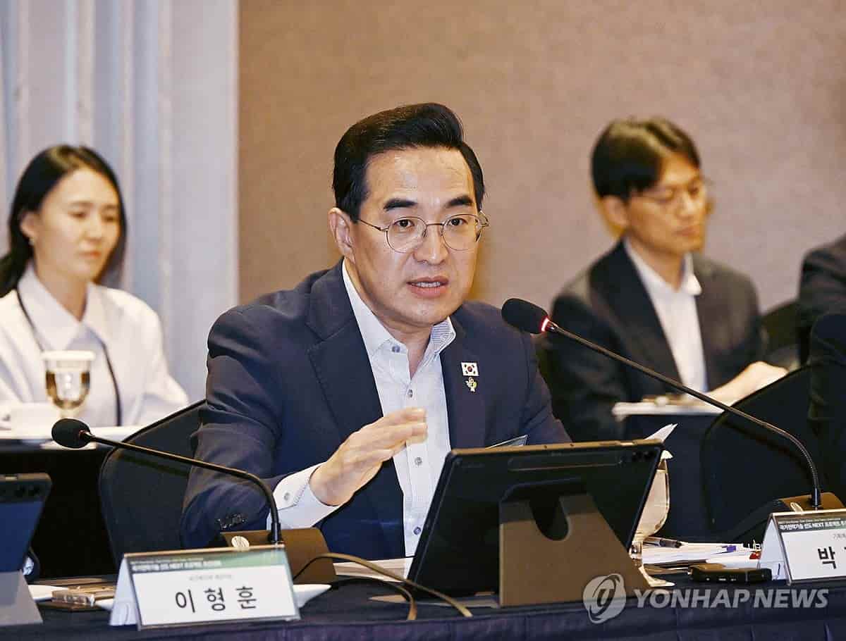 South Korea's Budget Minister Discusses Policy Amid Tax Revenue Surge