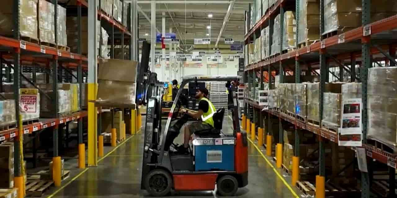 Toyota Tsusho ships auto parts to Mexico and Canada, bypassing US tariffs