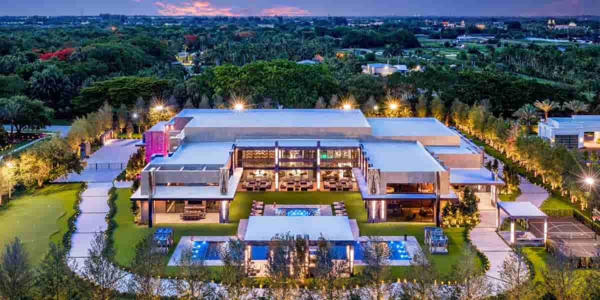 James Bond-inspired Florida mansion with Aston Martin gallery lists for $85 million