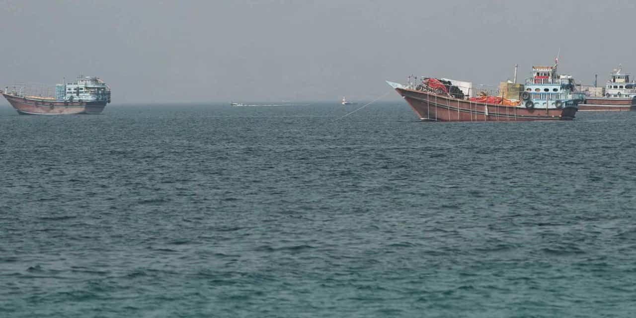 UN Pauses Hormuz Evacuations After New Ship Attack