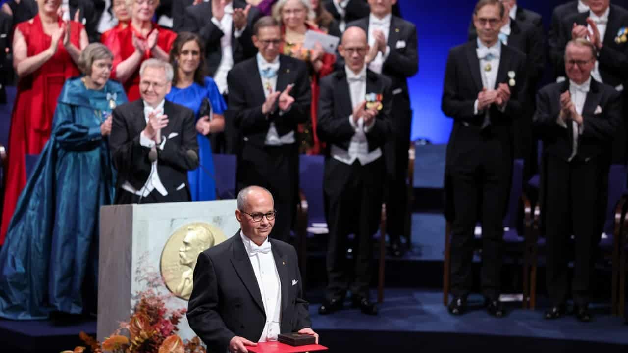 Nobel Prize-winning materials scientist Omar Yaghi joins Tsinghua University from the US