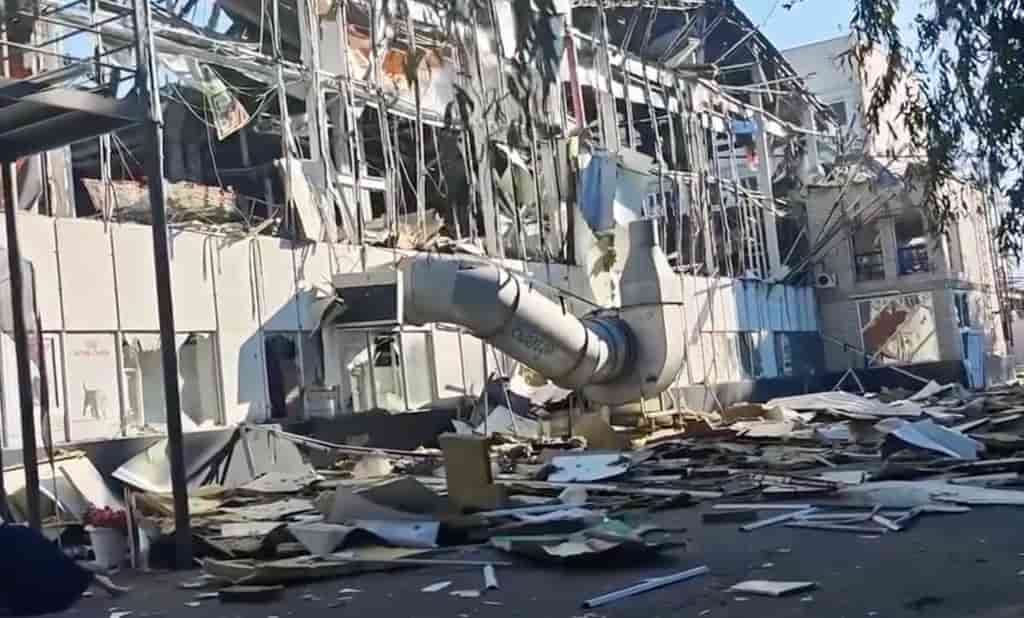 Russian attacks kill at least 6, injure 26 across Ukraine