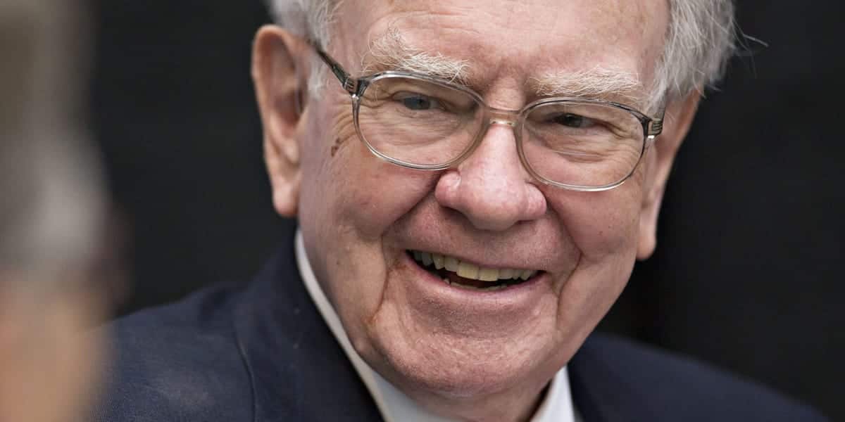 Berkshire Hathaway Builds Large Alphabet Stake Under Buffett's Guidance