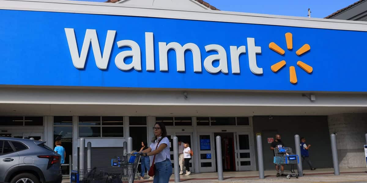 Walmart Reports Slowest US Sales Growth in Six Years