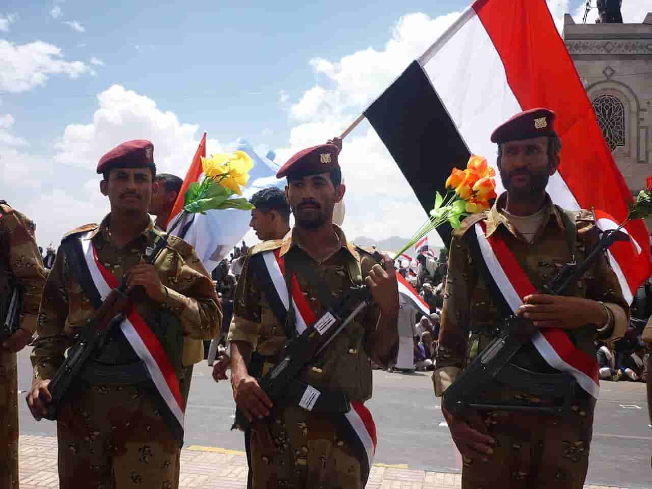 Saudi-led coalition strikes Yemen telecommunications towers